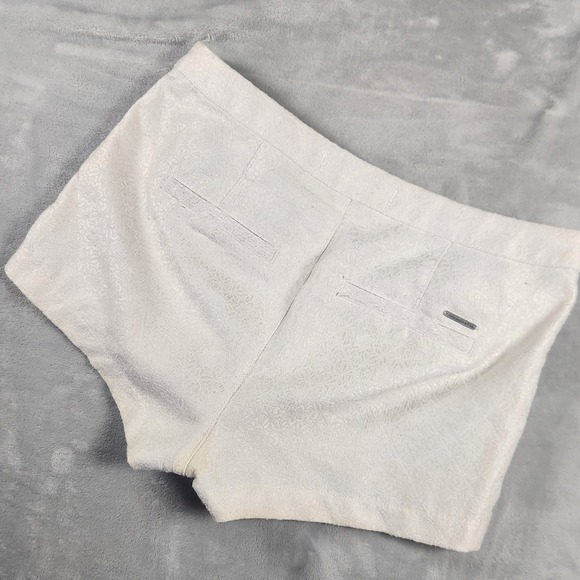 Abercrombie & Fitch Cream Jacquard Shorts Cream Textured 6 Fairycore Coquette - Picture 7 of 11
